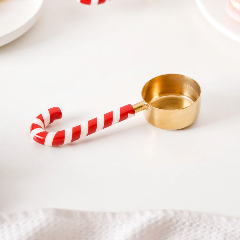 Set Of 4 Candy Stick Measuring Cups Gold