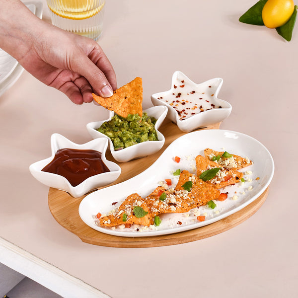 Set Of 4 Stars And Comet Ceramic Serveware With Tray