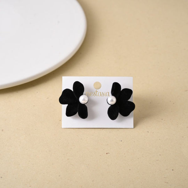 Soft Velvet Blossom Studs Black