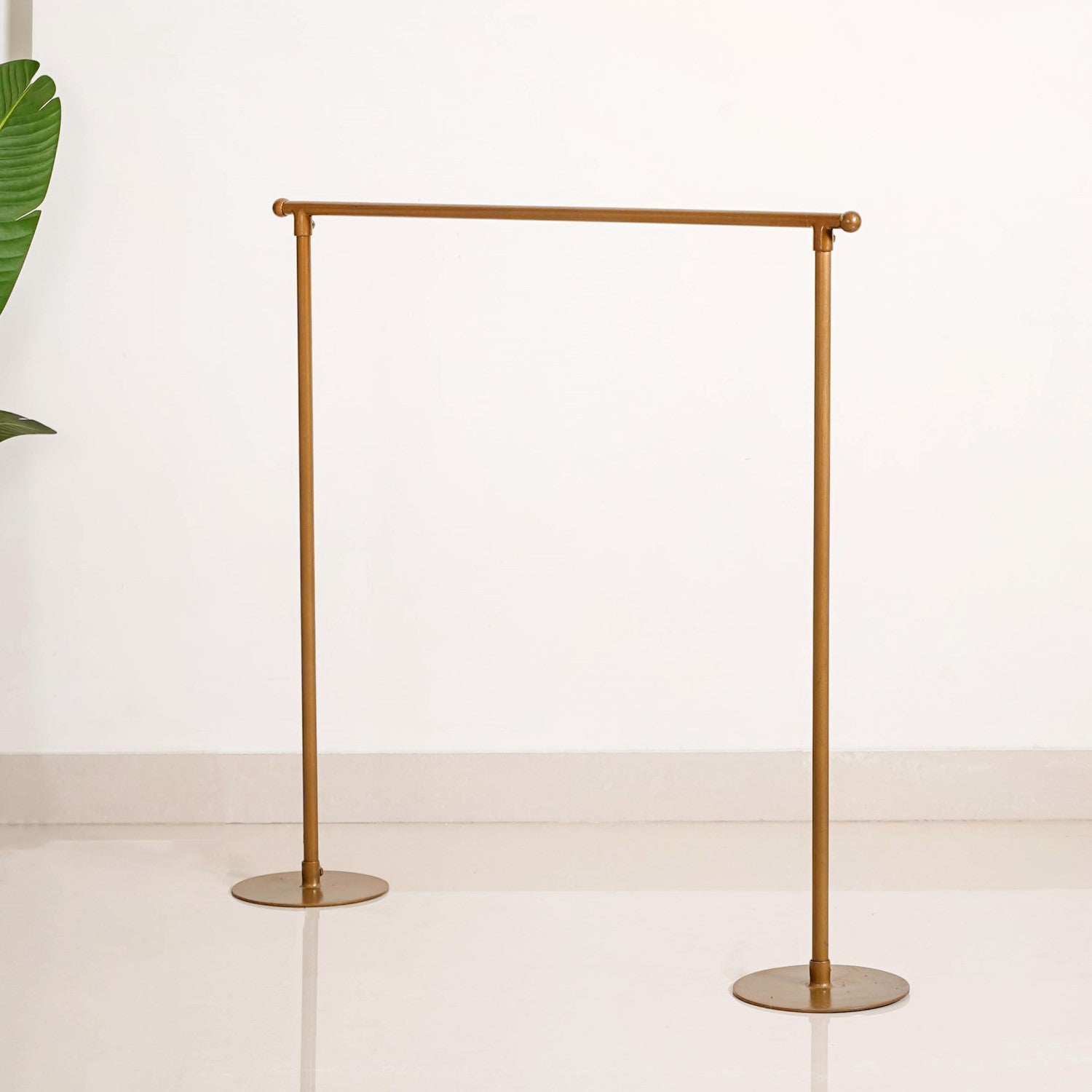 Luxurious Gold Iron Backdrop Frame Online - Premium Devotion | Nestasia