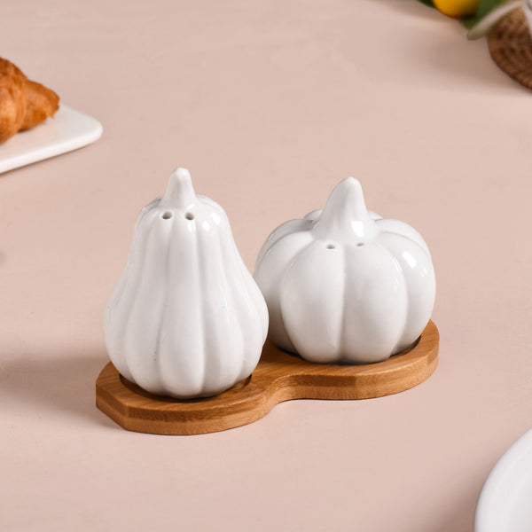 Pumpkin Salt And Pepper Shakers With Wooden Tray