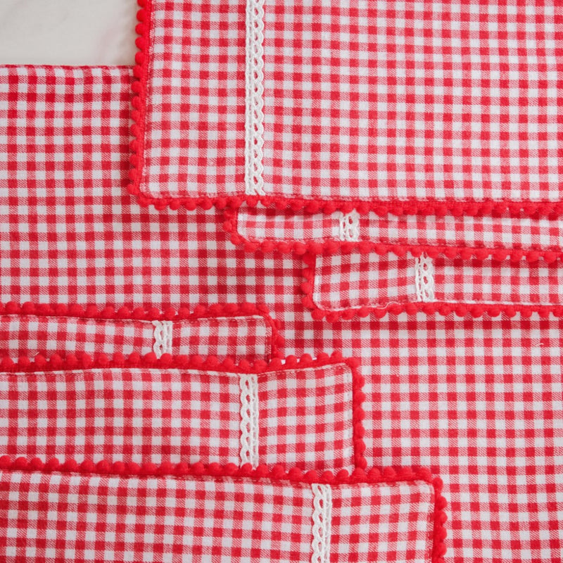 Red Checkered Cotton Table Runner With 6 Table Mats