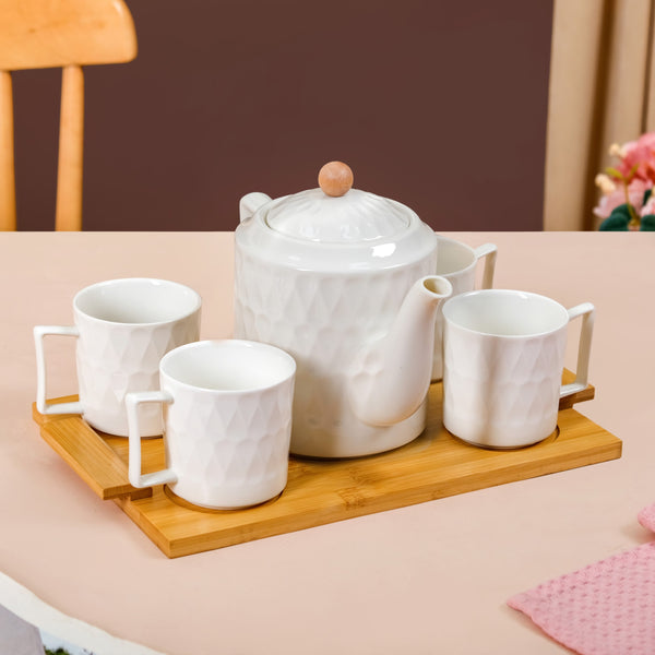 Set Of 4 Chic Teacups With Tea Kettle And Serving Tray