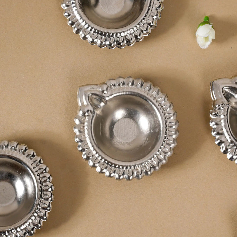 Sustainable Metal Tea Light Holder Silver Set Of 11