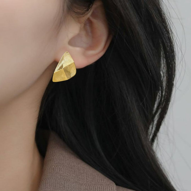 Terrain Stud Earrings Gold