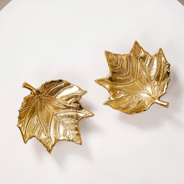 Maple Leaf Decorative Metal Tray Set Of 2