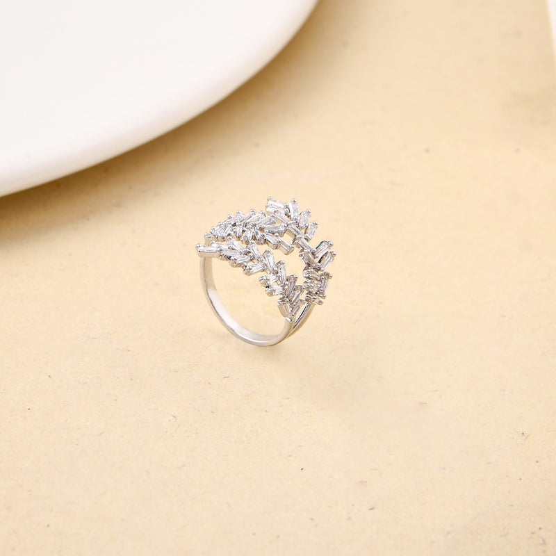 Twilight Wreath Baguette Ring
