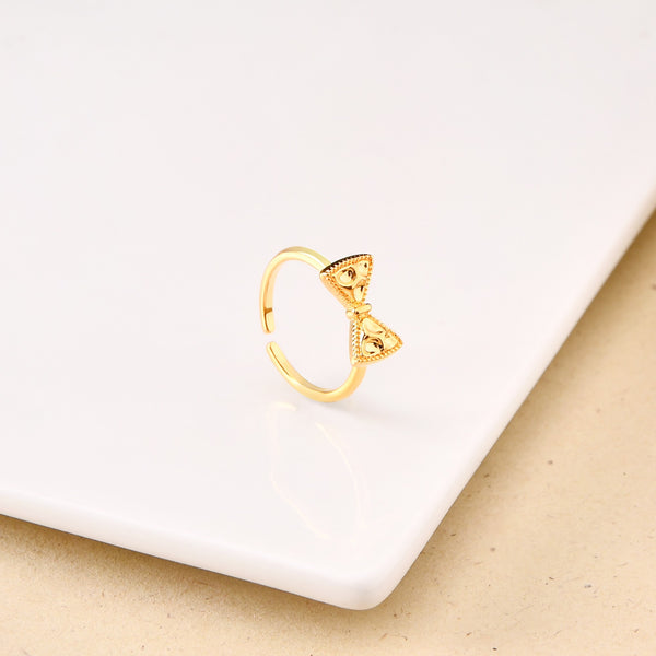 Twinkling Bow Gold Ring