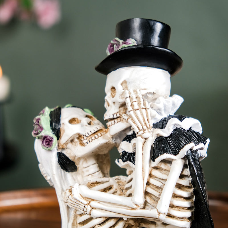 Skeleton Bride And Groom Decor Showpiece