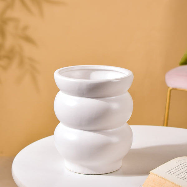 Minimalistic Spiral Flower Vase White