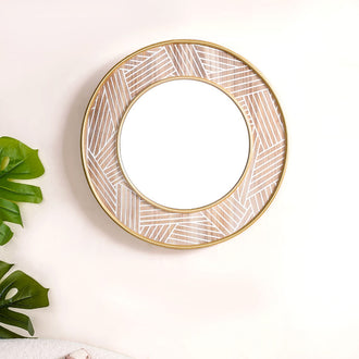 Round Wall Mirror With Metal And Wooden Detailing 19 Inch