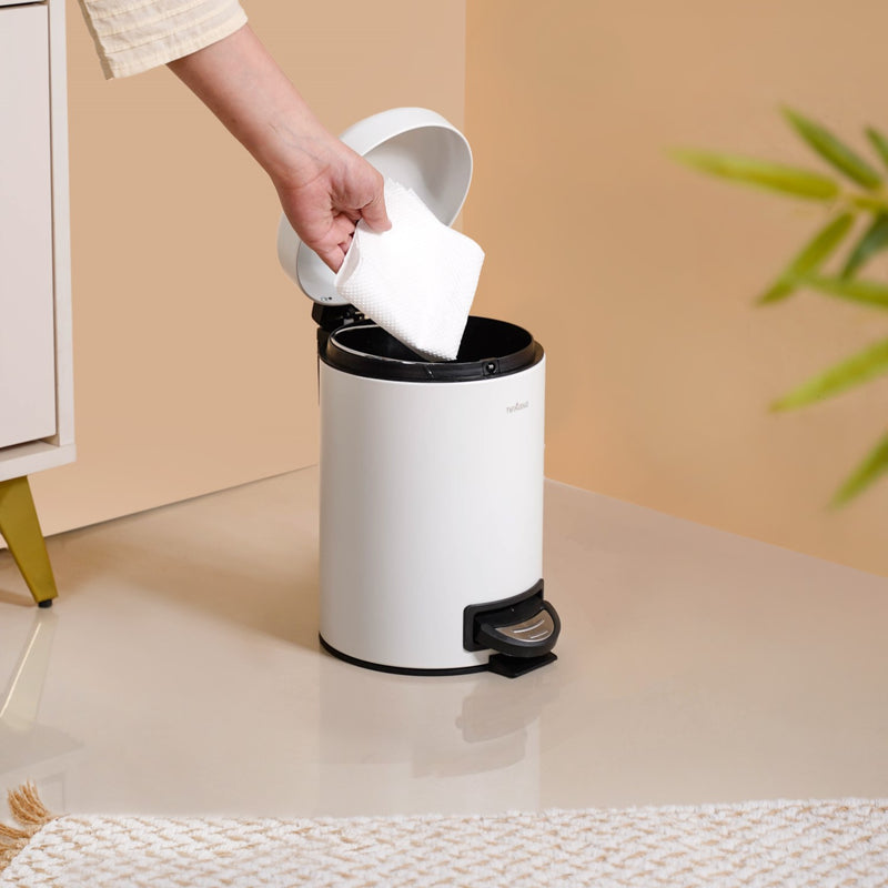Clean Curve Pedal Operated Metal Dustbin With Bucket White 3000ml