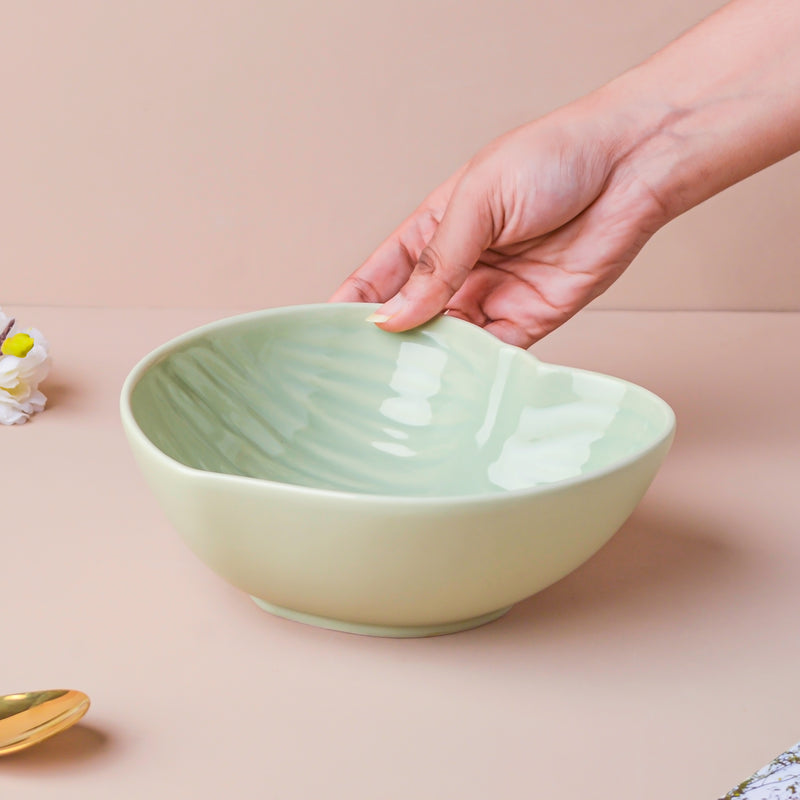 Taro Leaf Snack Bowl Large 6.5 Inch 700 ml - Bowl, ceramic bowl, serving bowls, noodle bowl, salad bowls, bowl for snacks, large serving bowl | Bowls for dining table & home decor