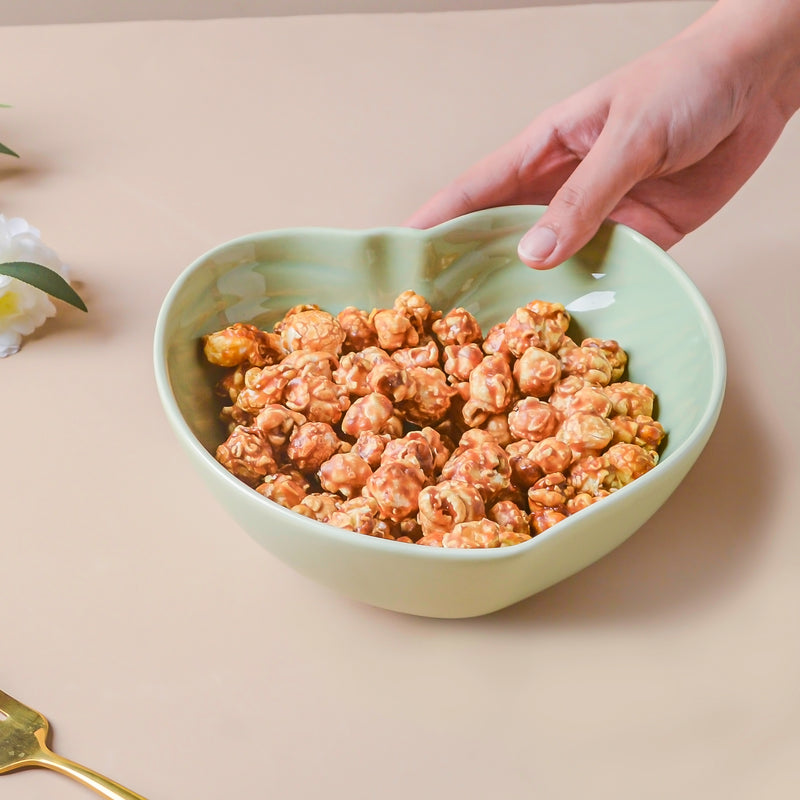 Taro Leaf Snack Bowl Large 6.5 Inch 700 ml - Bowl, ceramic bowl, serving bowls, noodle bowl, salad bowls, bowl for snacks, large serving bowl | Bowls for dining table & home decor