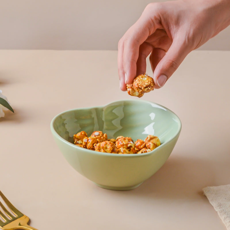 Taro Leaf 30 Piece Dinner Set For 6