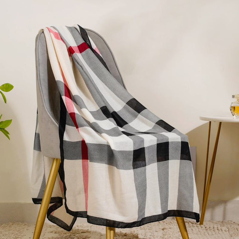 Posh Plaid Scarf Grey And Red