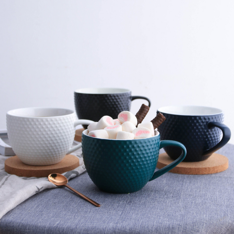 MAGNIFIQUE textured mug with cork coaster - white- Mug for coffee, tea mug, cappuccino mug | Cups and Mugs for Coffee Table & Home Decor