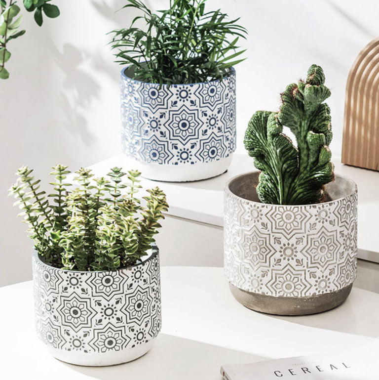 Vintage Round Pot - Indoor planters and flower pots | Home decor items