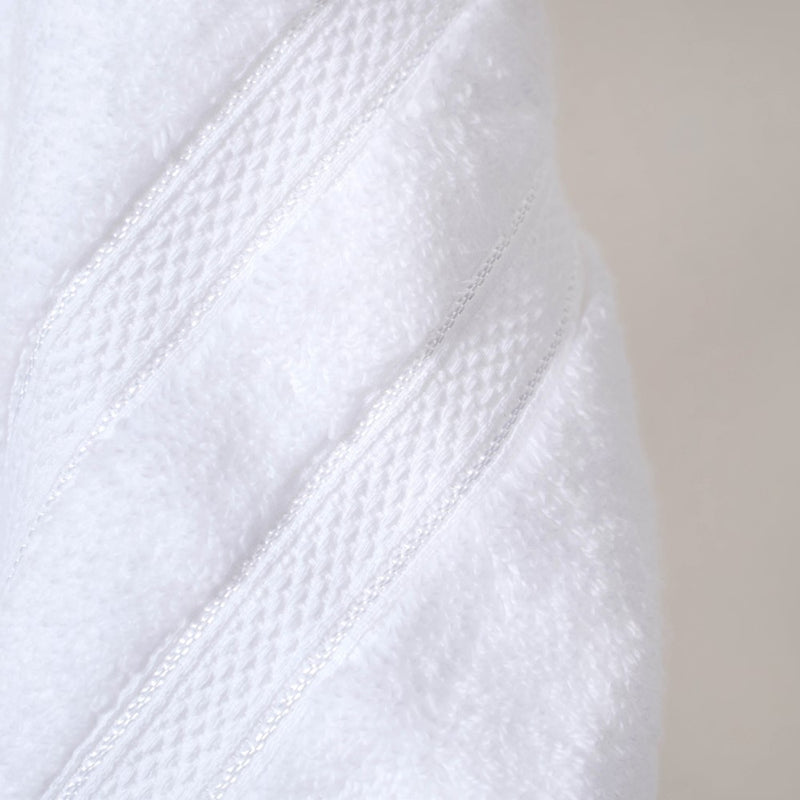 Plushy Snow White 100% Cotton Towel Set of 2