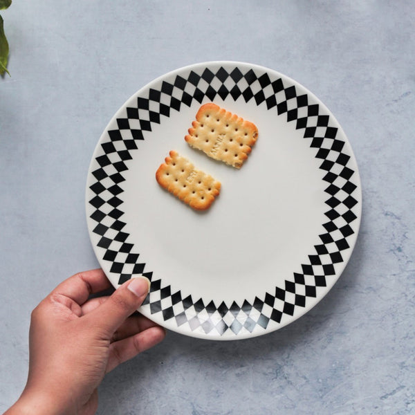 Check Plate - Serving plate, snack plate, dessert plate | Plates for dining & home decor