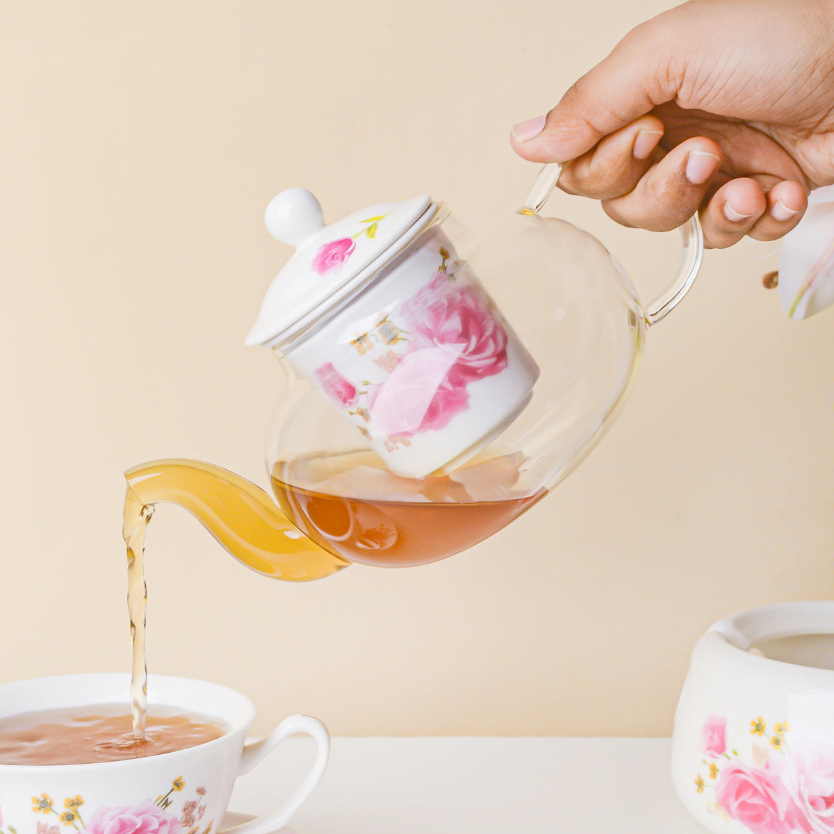 Daffodil Yellow And Pink Glass Teapot With Warmer Base 700 ml