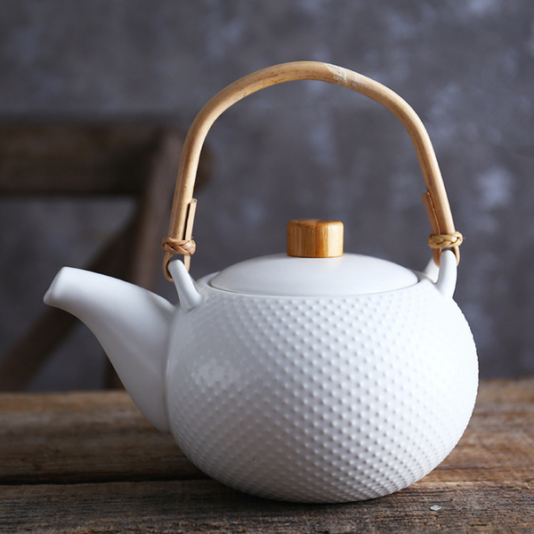 MAGNIFIQUE textured tea pot - white - Teapot, kettle, tea kettle | Teapot for Dining table & Home decor