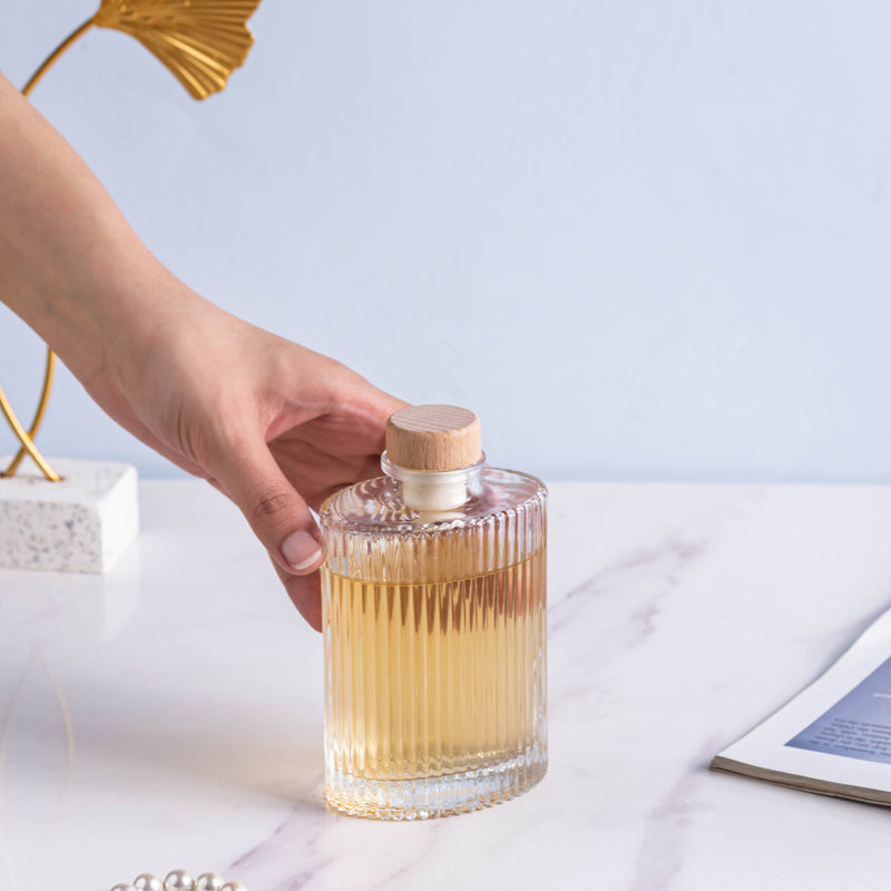 Broad Wine Bottle with Cork - Water bottle, juice bottle, mini bottle | Bottle for Travelling & Dining Table
