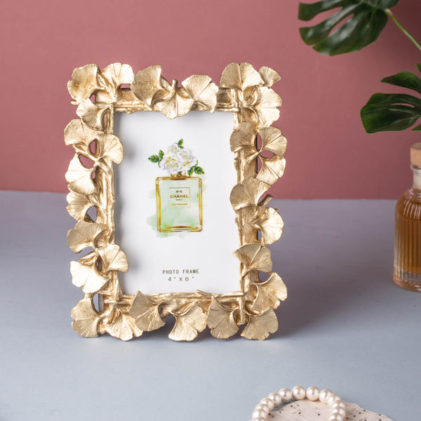 MAGNIFIQUE Leaf Photo Frame - Gold (L) - Picture frames and photo frames online | Home decoration items