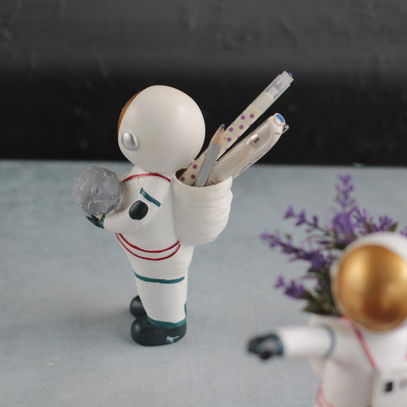 Astronaut Planter - Showpiece | Home decor item | Room decoration item
