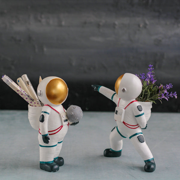 Astronaut Planter - Showpiece | Home decor item | Room decoration item