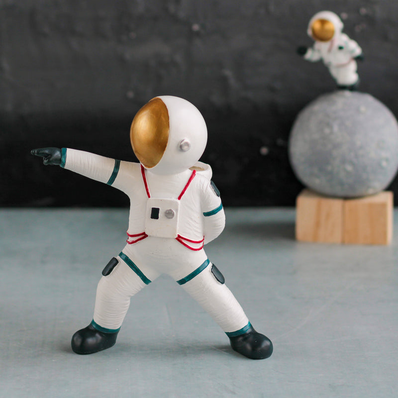 Astronaut Planter - Showpiece | Home decor item | Room decoration item