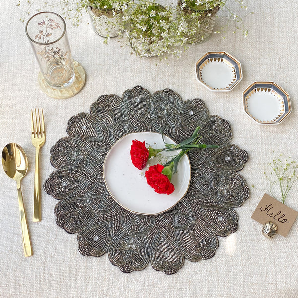 BEADS Pattern Table Mat - Silver