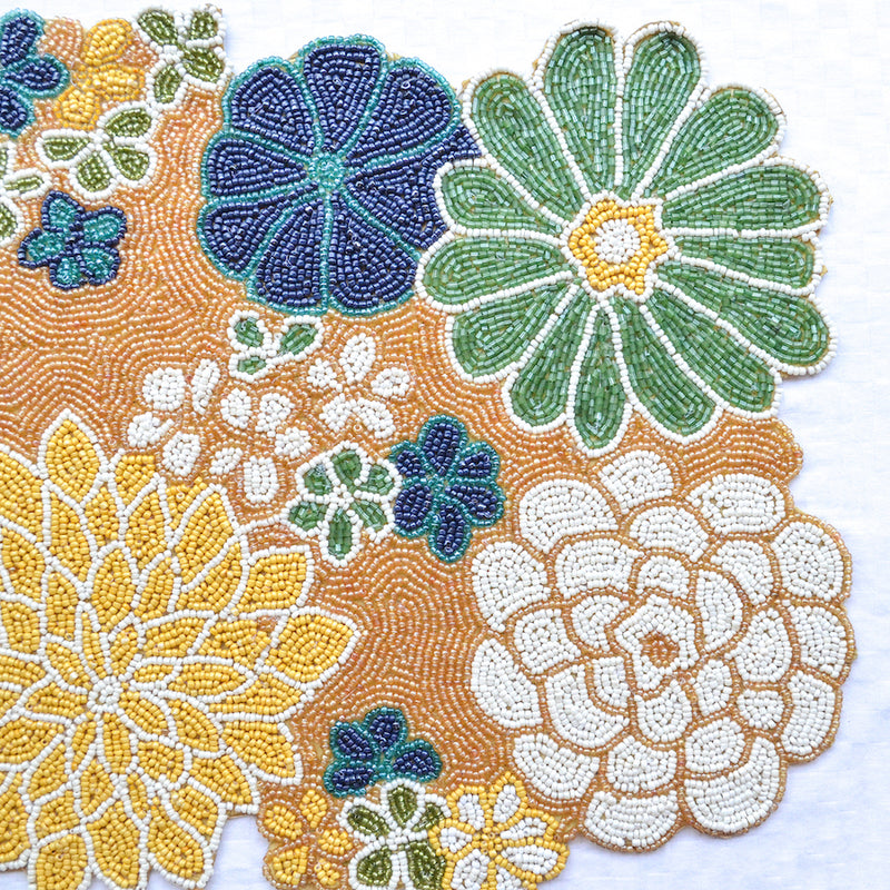Beads Bloom Runner