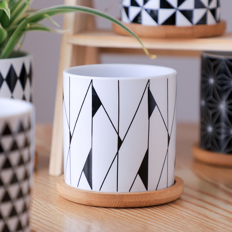 Black And White Planter - Indoor planters and flower pots | Home decor items