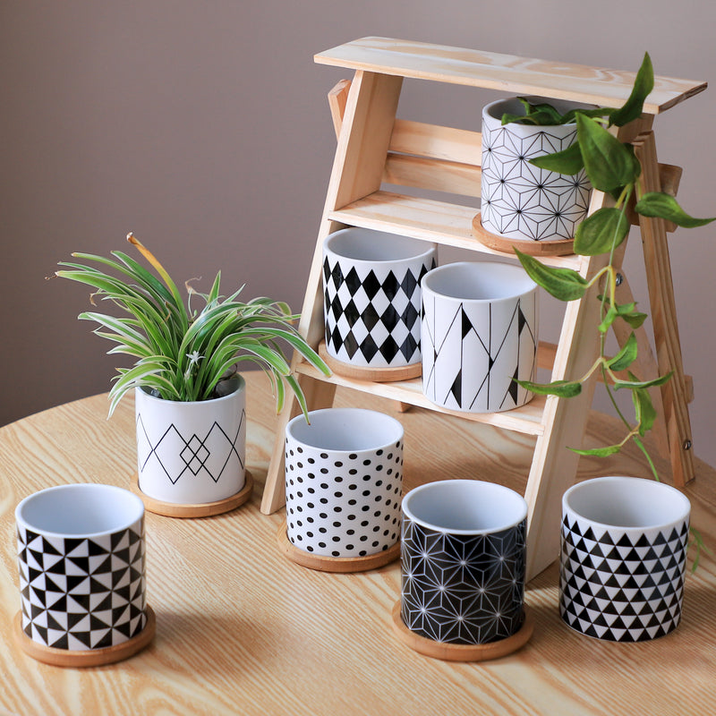 Black And White Planter - Indoor planters and flower pots | Home decor items