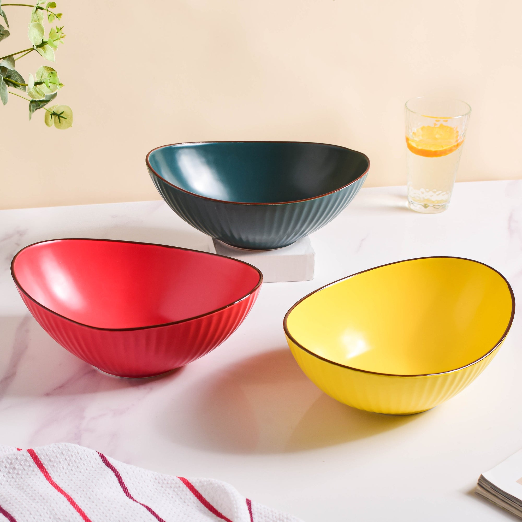 Ribbed Boat Serving Bowl