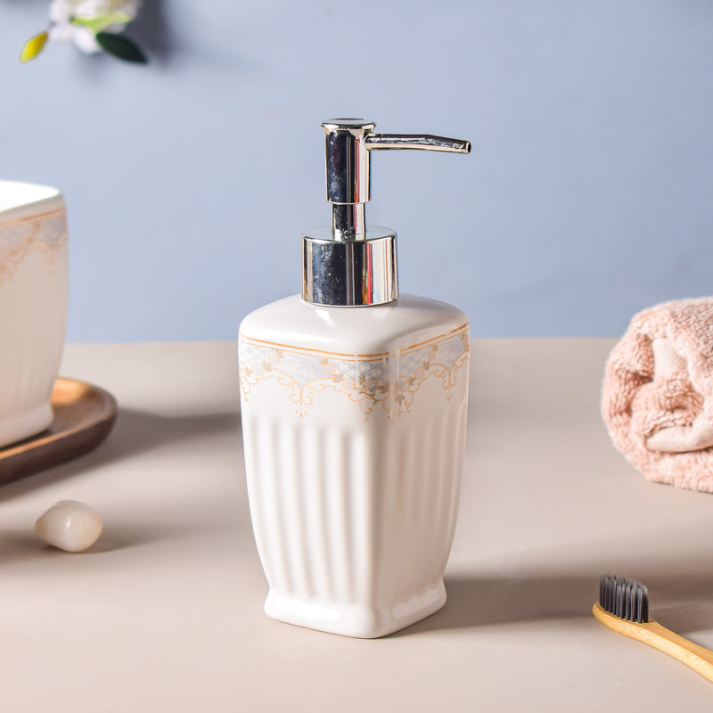 Delilah Gardenia Ceramic Bath Set Of 5