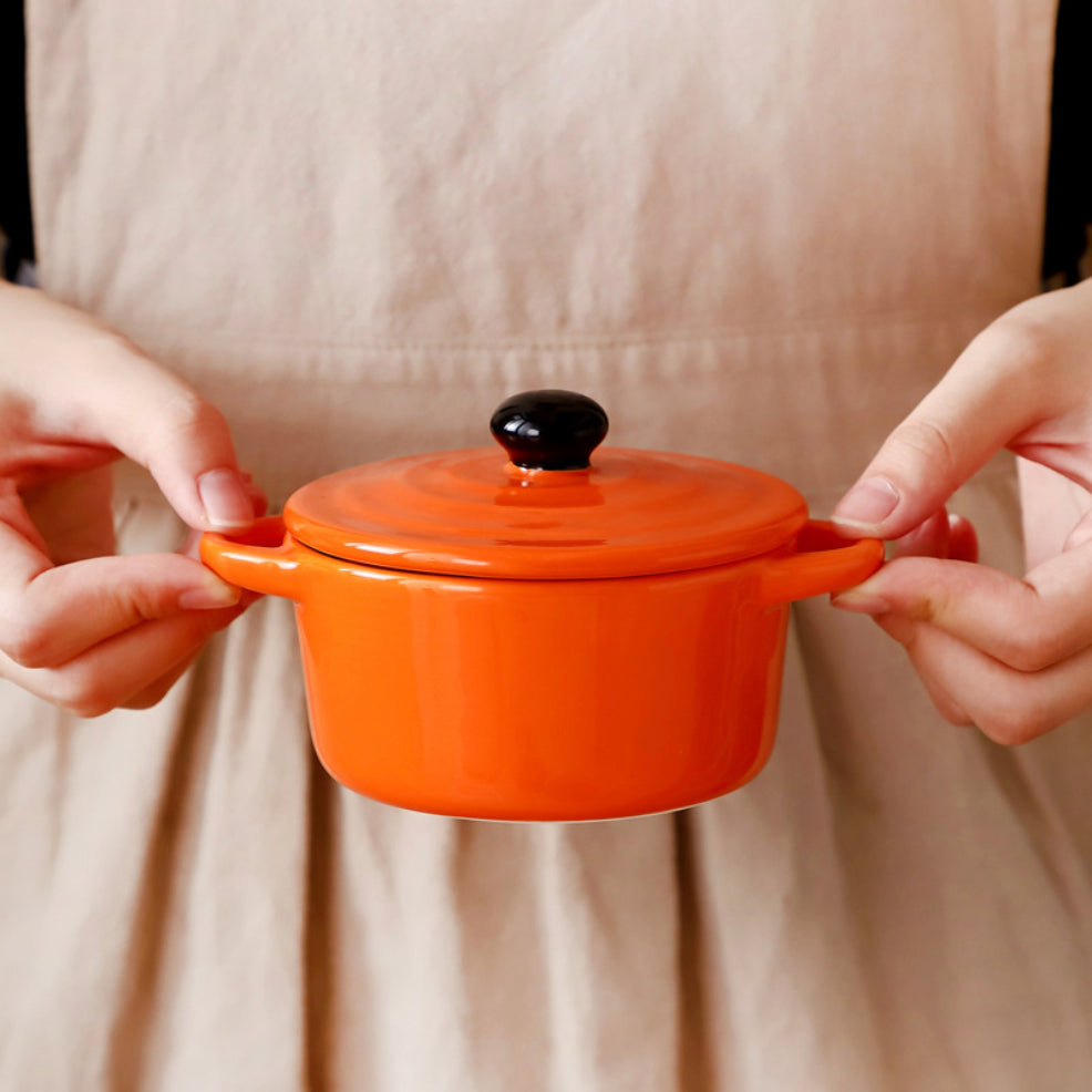 Ceramic casserole with on sale lid