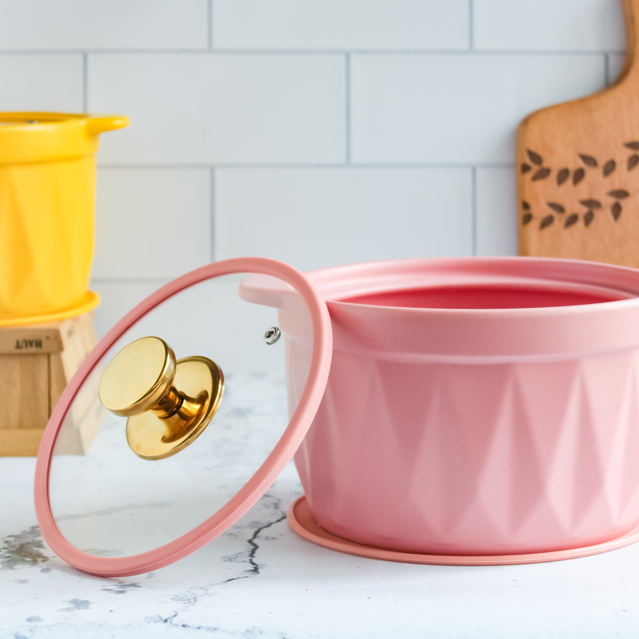 Cooking Pot with Lid Pink