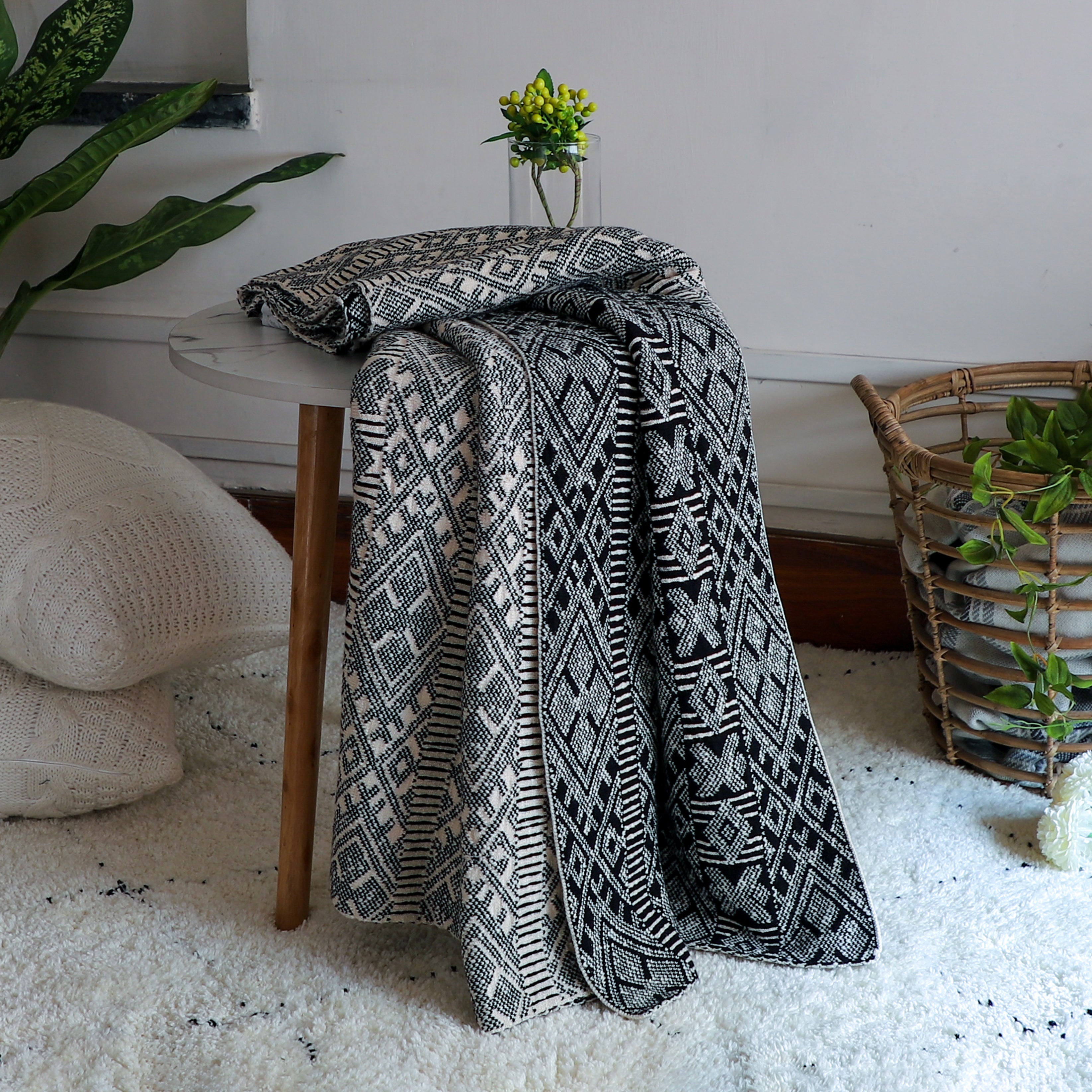Cotton Throw Patterned Online - Premium Throw Blanket | Nestasia