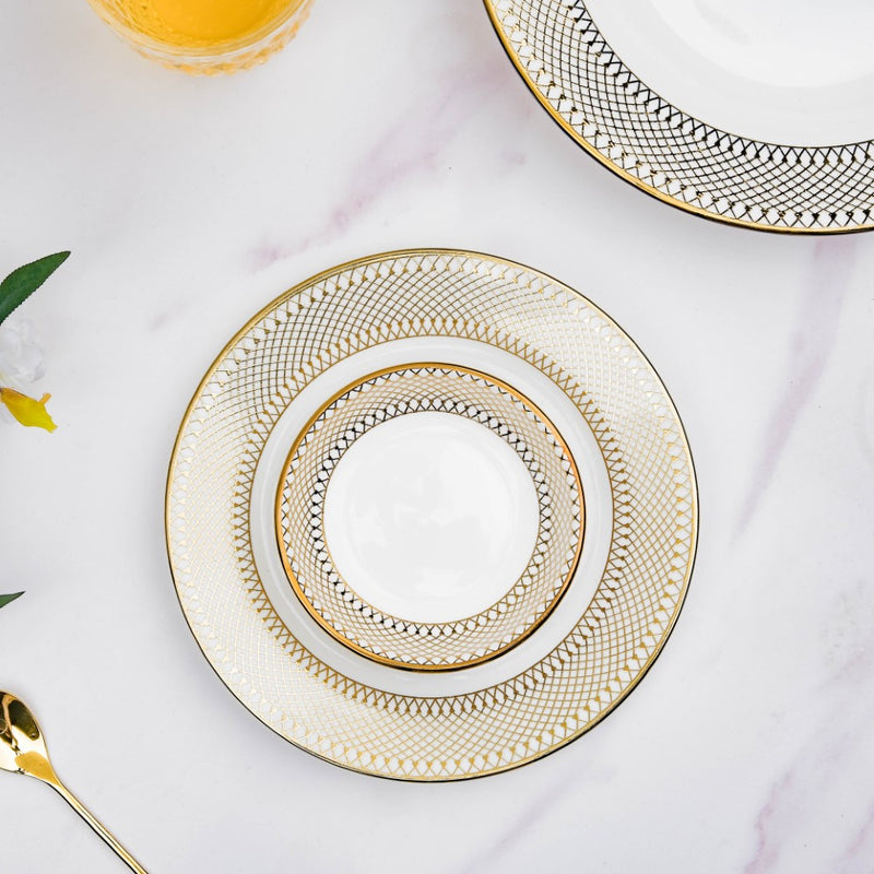 Aurelea 33 Piece Dinner Set For 6