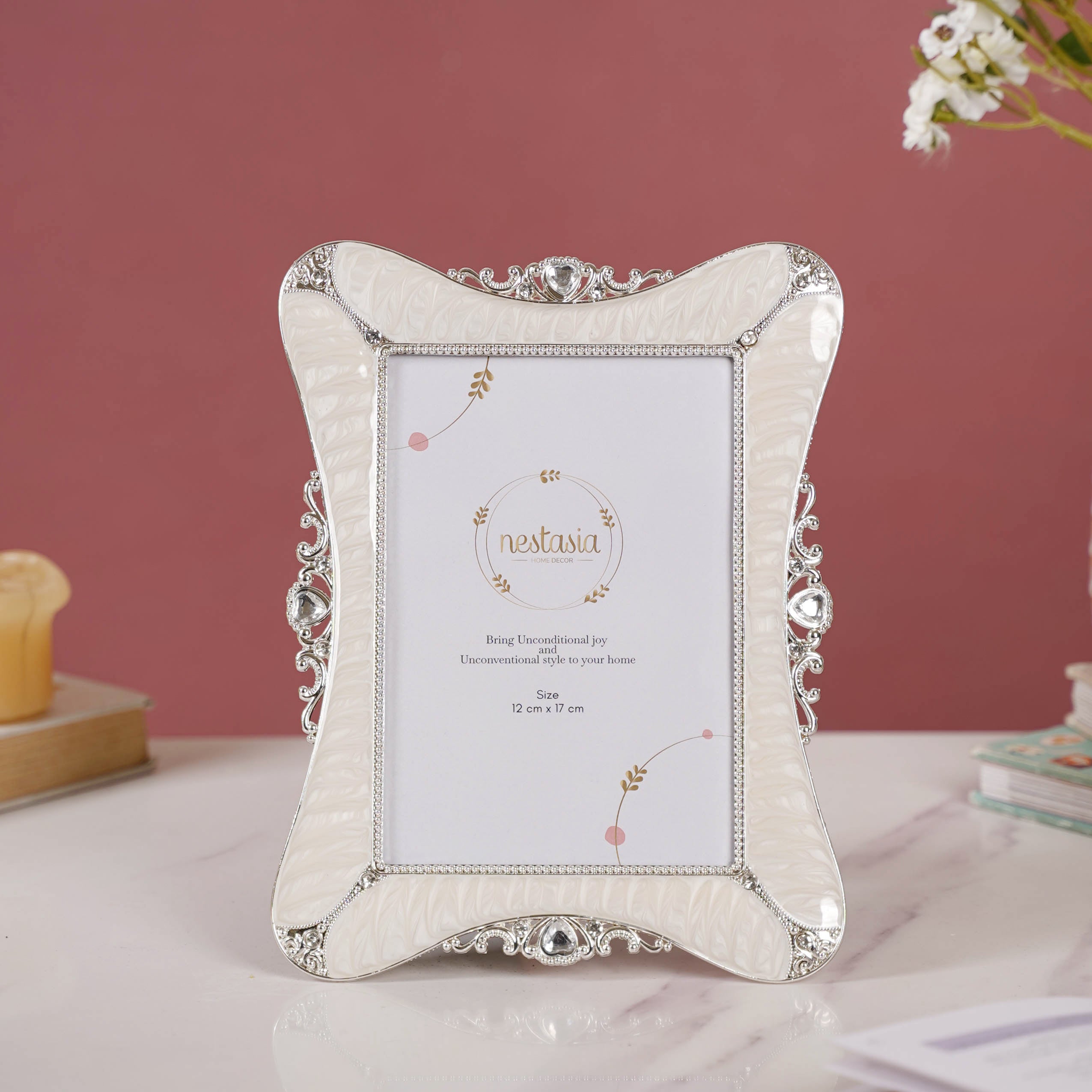 White Vintage Photo Frame