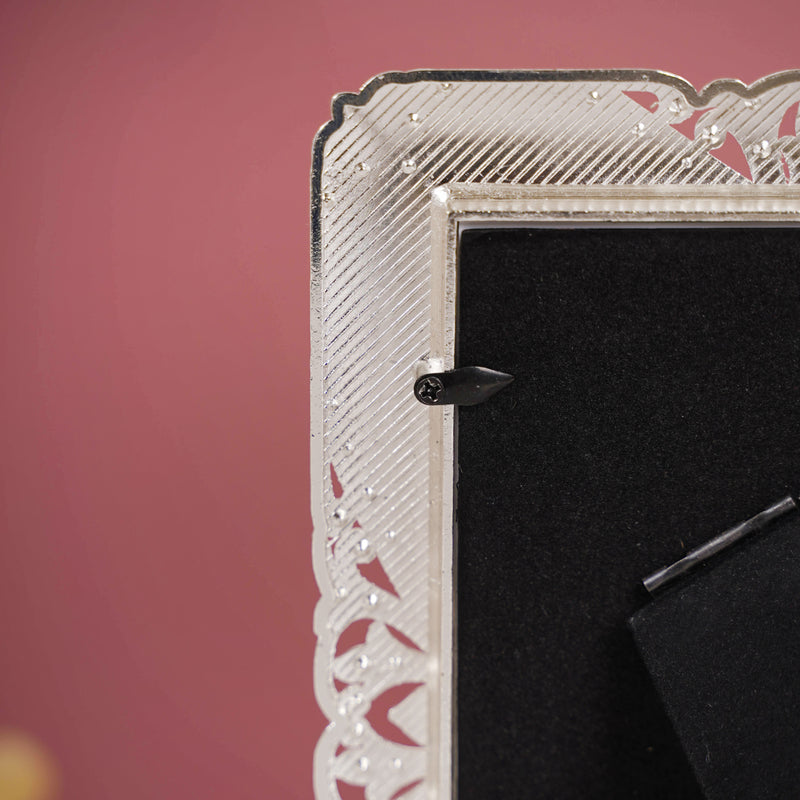 Luxury Photo Frame - Picture frames and photo frames online | Living room decoration items