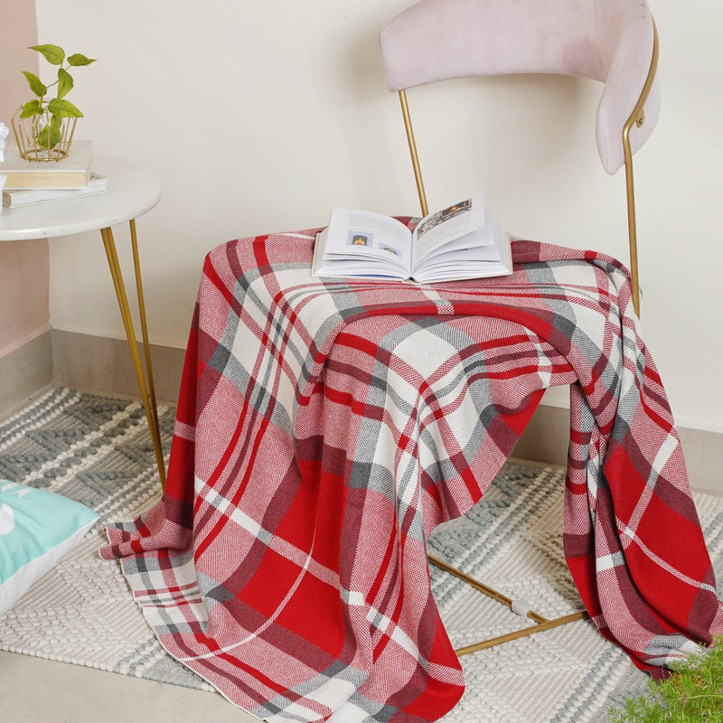 Plaid blanket