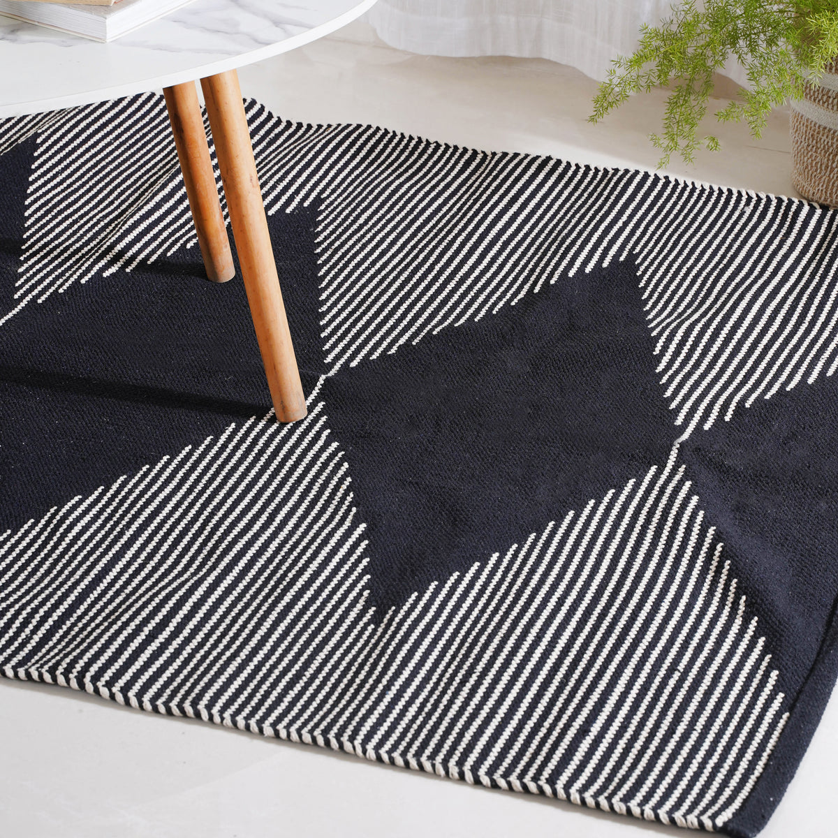 Black Diamond Rug for Living Room