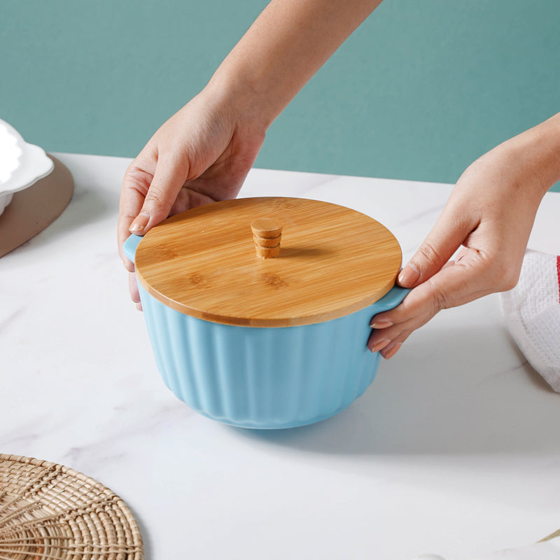 Bliss Blue Scalloped Pot With Lid 8 Inch - Serving bowl with lid, ceramic bowls with lids, noodle bowl, bowl for snacks | Bowls for dining table & home decor