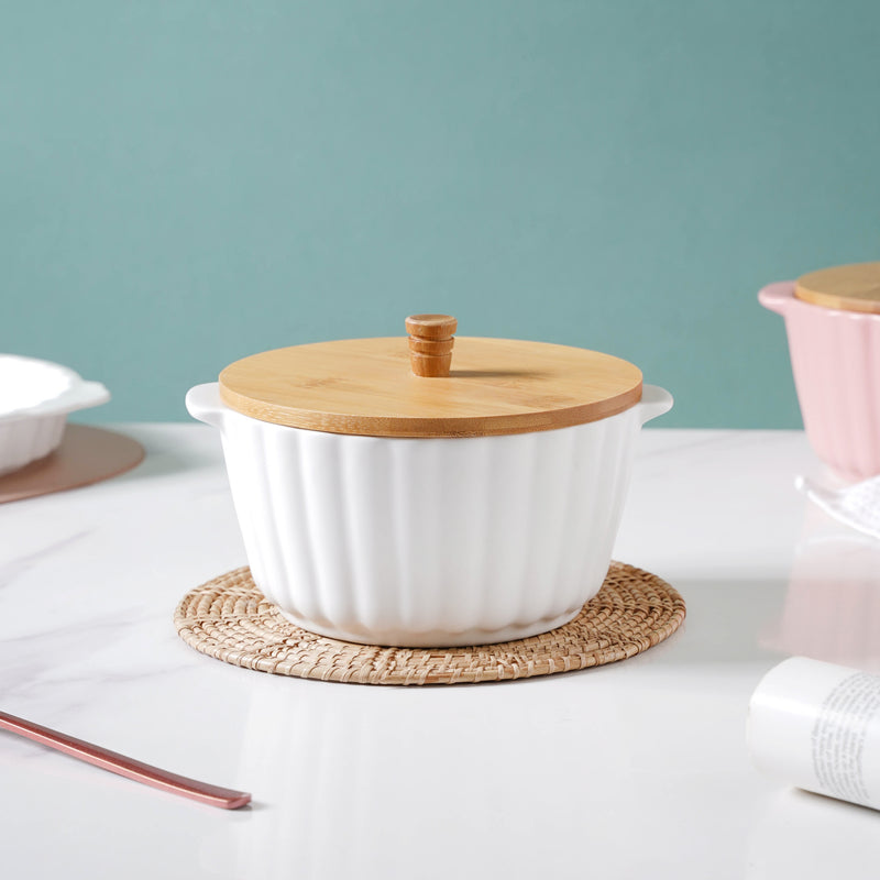 Snow White Scalloped Pot With Lid 8 Inch - Serving bowl with lid, ceramic bowls with lids, noodle bowl, bowl for snacks | Bowls for dining table & home decor