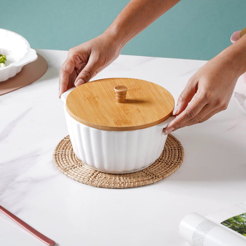 Snow White Scalloped Pot With Lid 8 Inch - Serving bowl with lid, ceramic bowls with lids, noodle bowl, bowl for snacks | Bowls for dining table & home decor