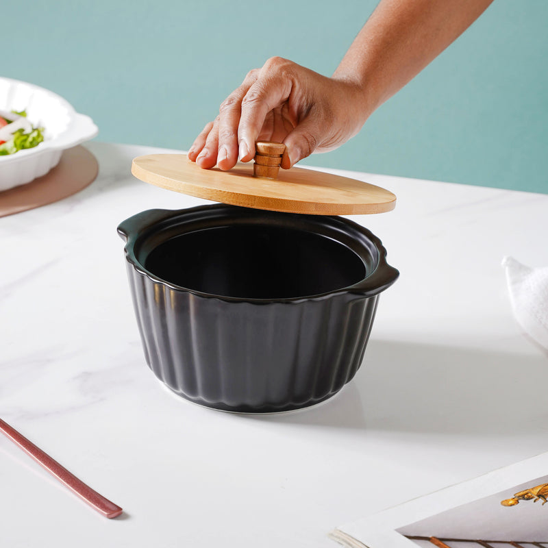 Midnight Black Scalloped Pot With Lid 8 Inch - Serving bowl with lid, ceramic bowls with lids, noodle bowl, bowl for snacks | Bowls for dining table & home decor
