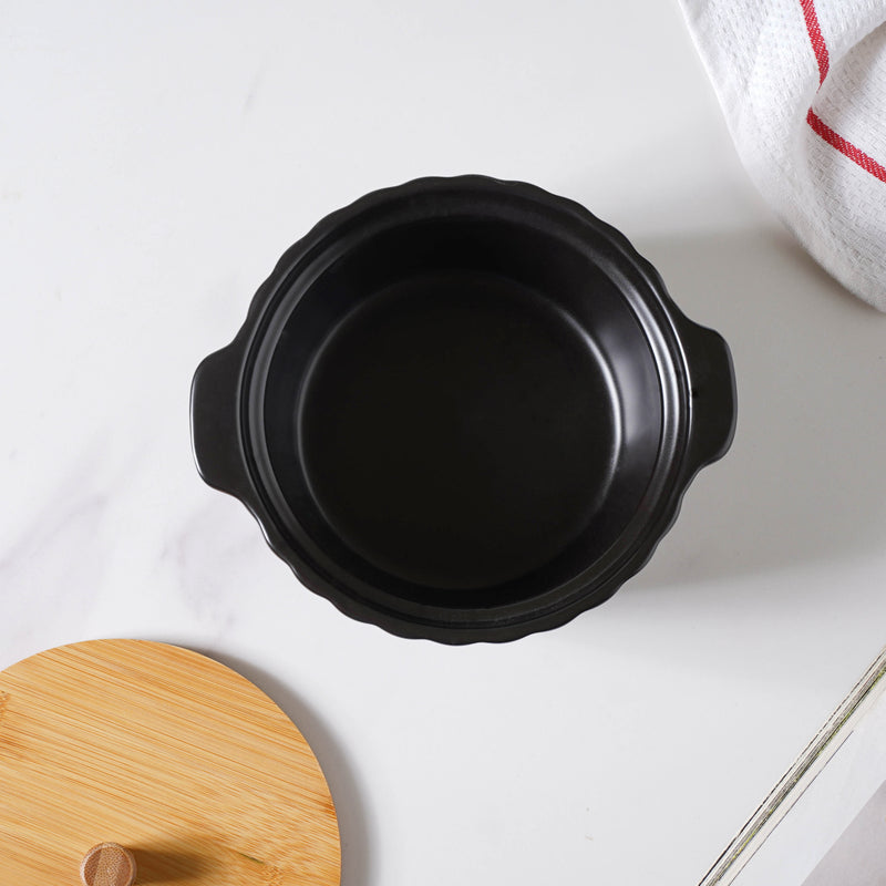 Midnight Black Scalloped Pot With Lid 8 Inch - Serving bowl with lid, ceramic bowls with lids, noodle bowl, bowl for snacks | Bowls for dining table & home decor